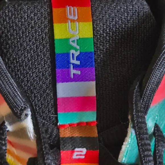 Brooks Women's Trace 2 Lisa Congdon Pride Running Shoes size 10 - Picture 6 of 7